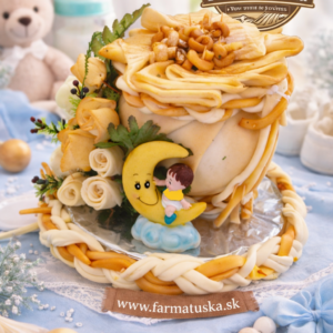 Syrová torta na krst v tvare mešteka zdobená syrovými ružami a detským motívom mesiaca, Farma Tuška